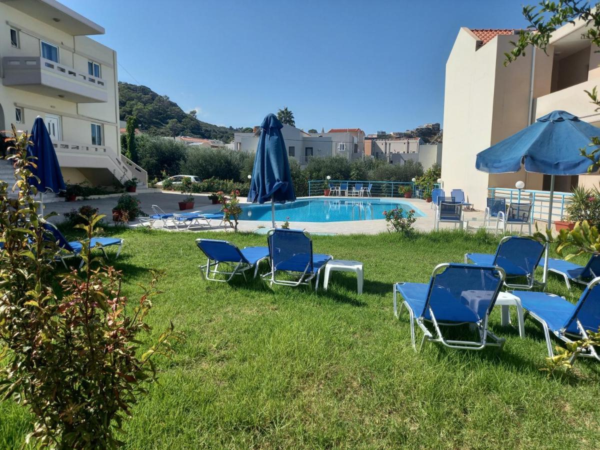 Michalis Litinas Apartments Agia Marina Eksteriør billede