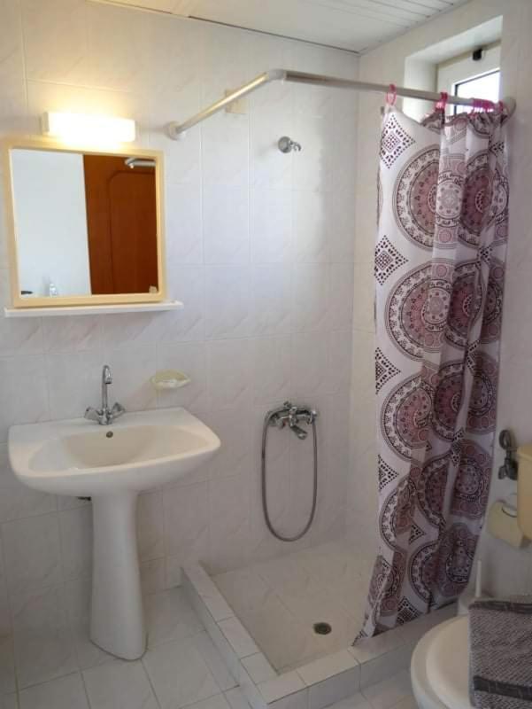 Michalis Litinas Apartments Agia Marina Eksteriør billede