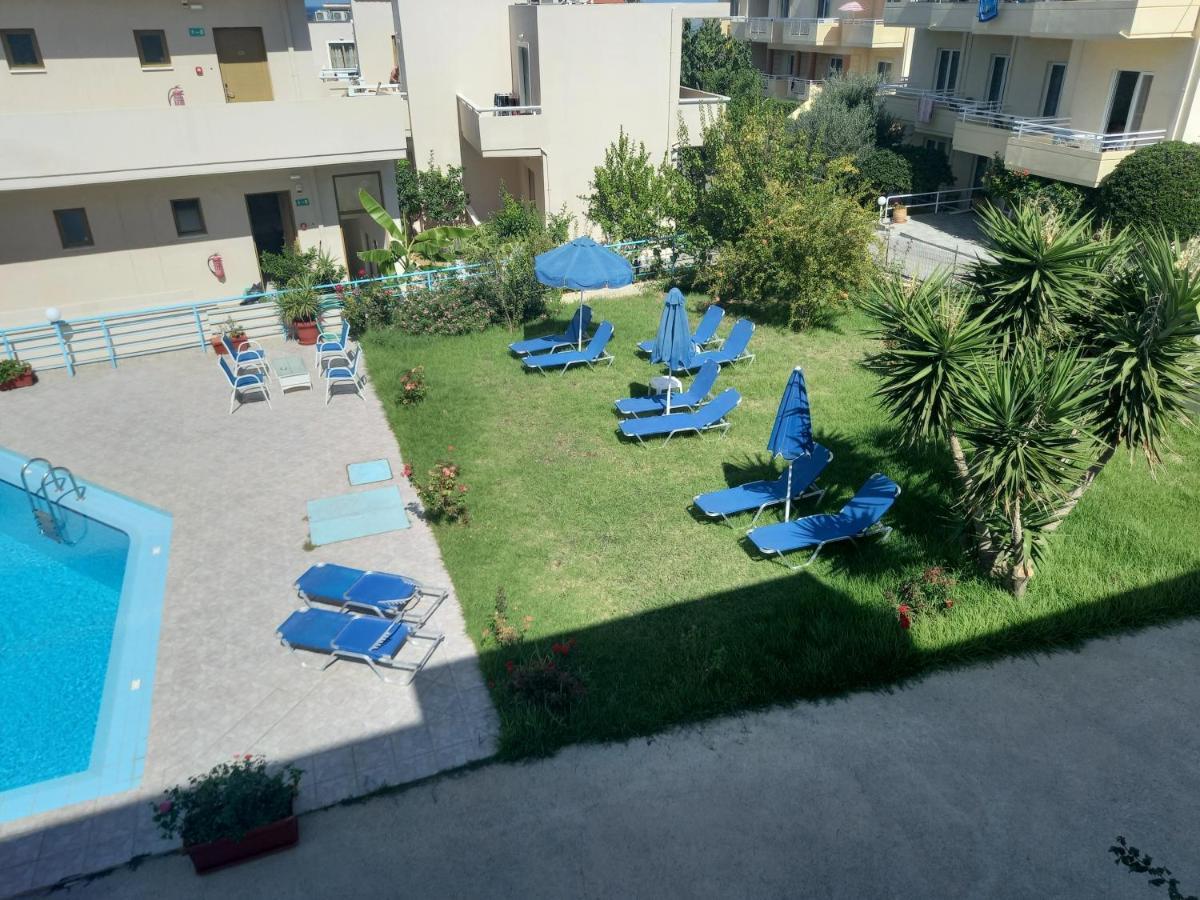 Michalis Litinas Apartments Agia Marina Eksteriør billede